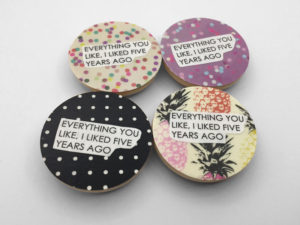 you're so 2000 and late (magnet or pin) earrings