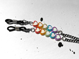 rainbow hearts mask/glasses chain (solid)